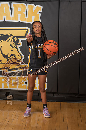 ClarkJVWomenBBall_055