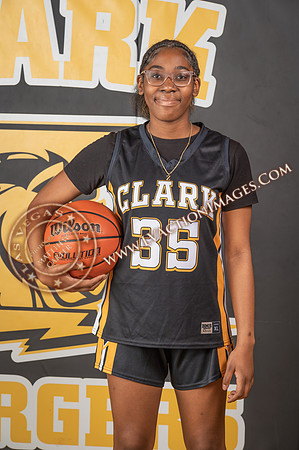 ClarkJVWomenBBall_164