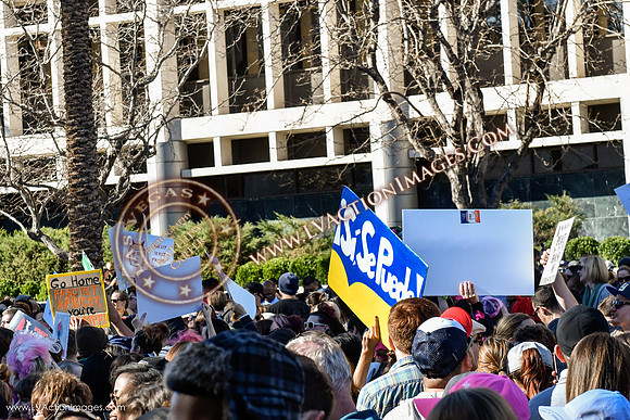 20170121_WomensMarchLV-129