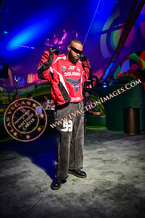 20250205_AllBlackEverything_0202