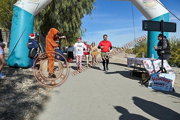 20231216_ReindeerDash23_1042